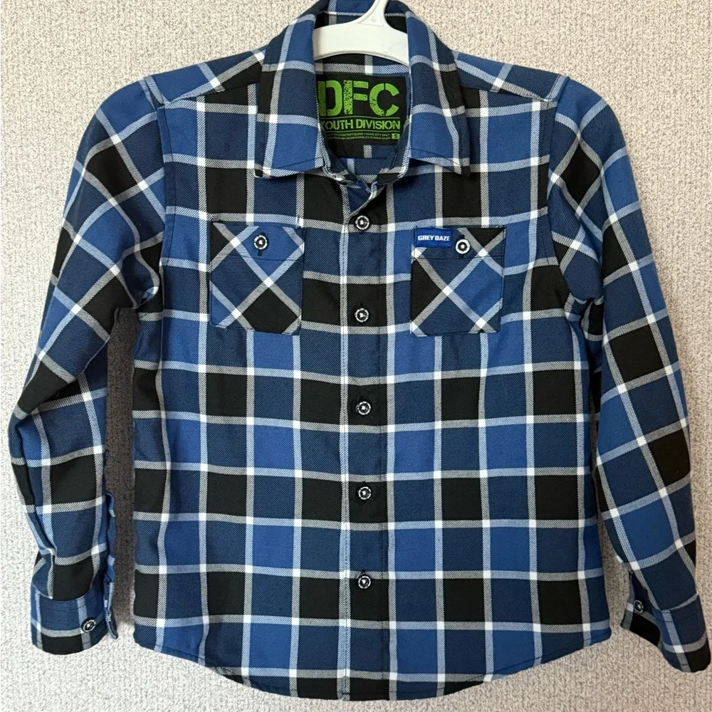 Dixxon Kids Size Small “GREY‎ DAZE’’ plaid button down long sleeve shirt blue